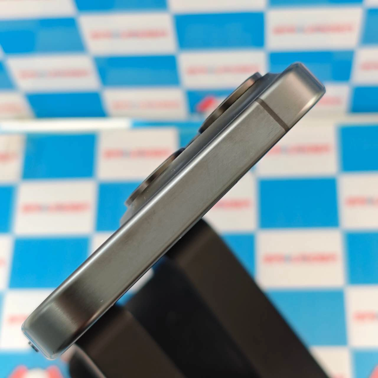 iPhone15 Pro 128GB ブラックチタニウム MTU73J/A AU版SIMフリー 美品 au