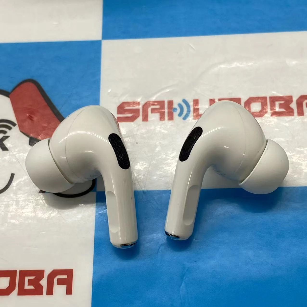 AirPods Pro 第1世代 2021年モデル MagSafe - ホワイト MLWK3J/A ジャンク品