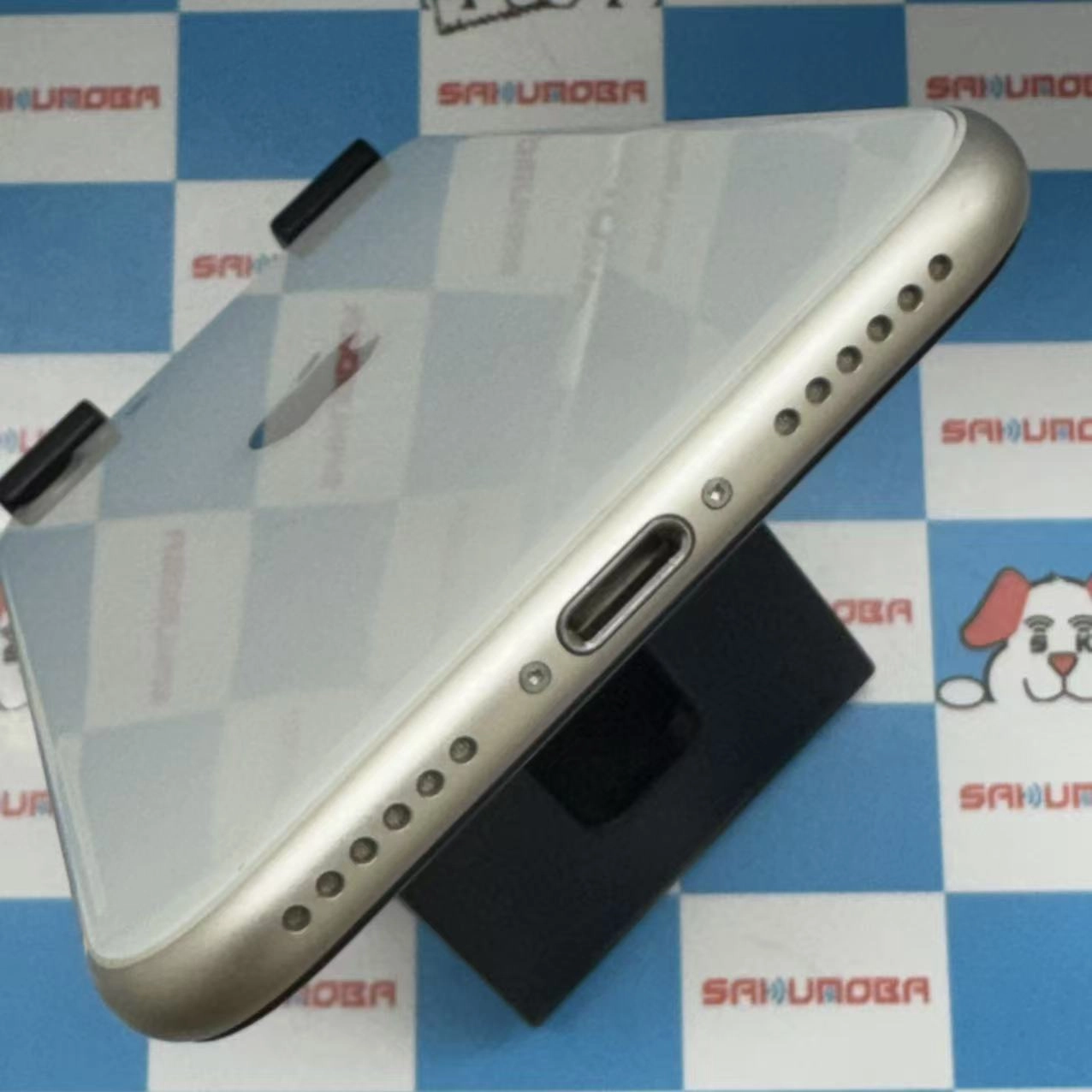 iPhoneSE 第3世代 256GB スターライト MMYK3J/A SIMフリー