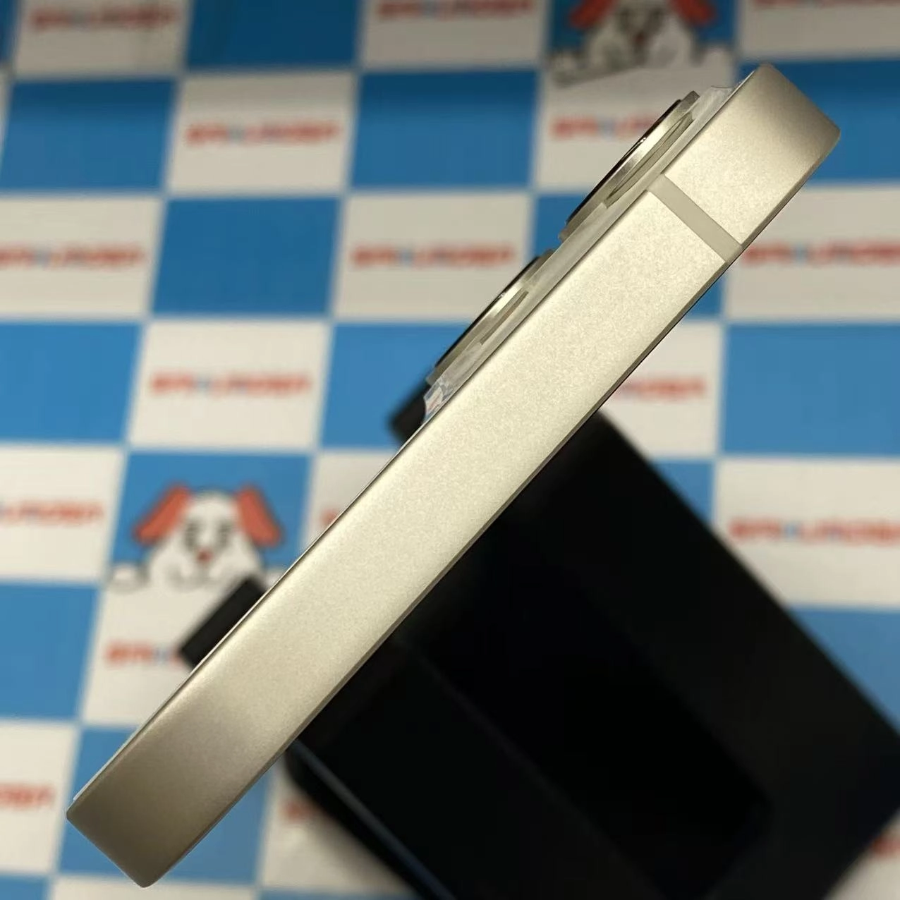 iPhone13 128GB スターライト MLND3J/A docomo版SIMフリー新品同様