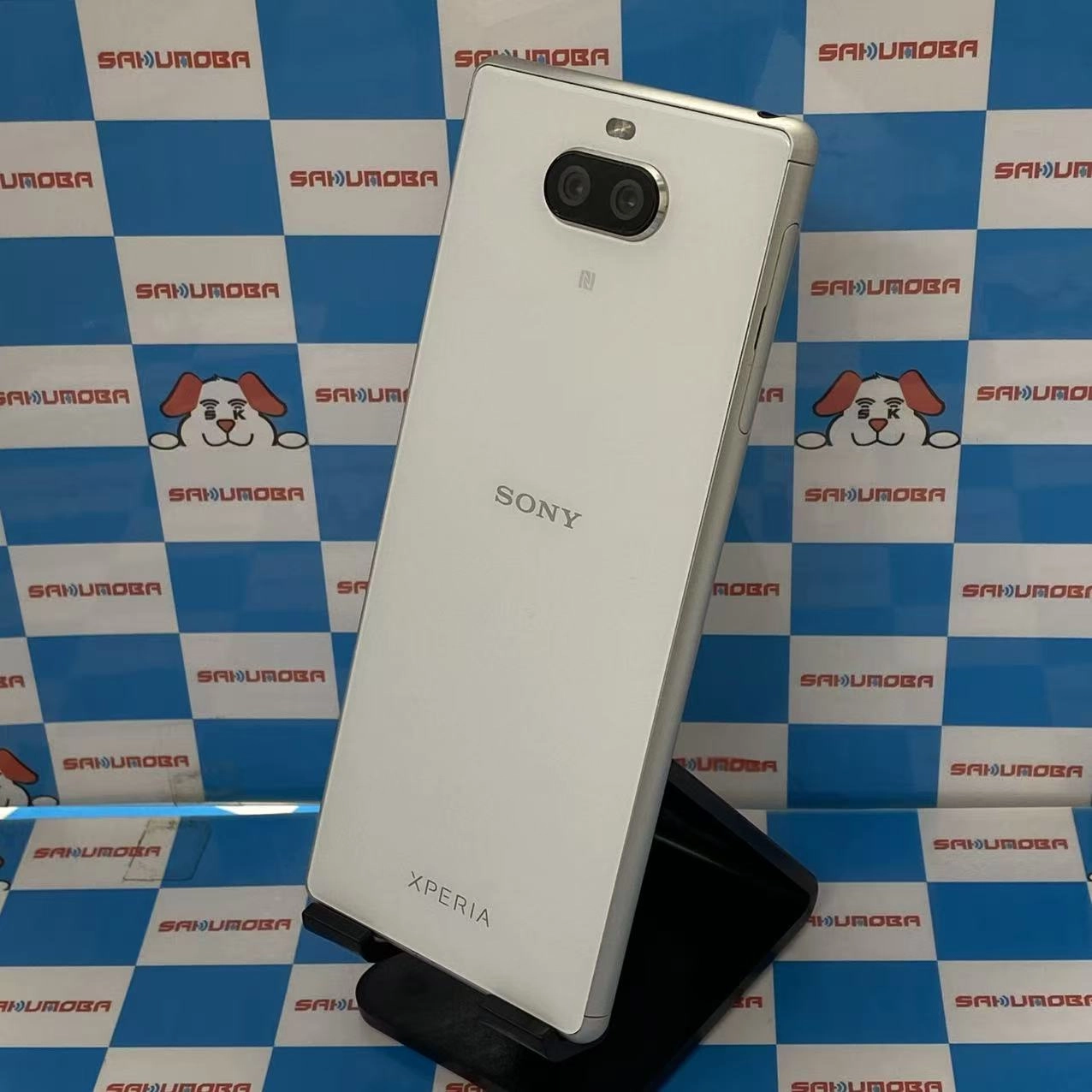 Xperia 8 Lite 64GB ホワイト J3273 AU版SIMフリー 美品