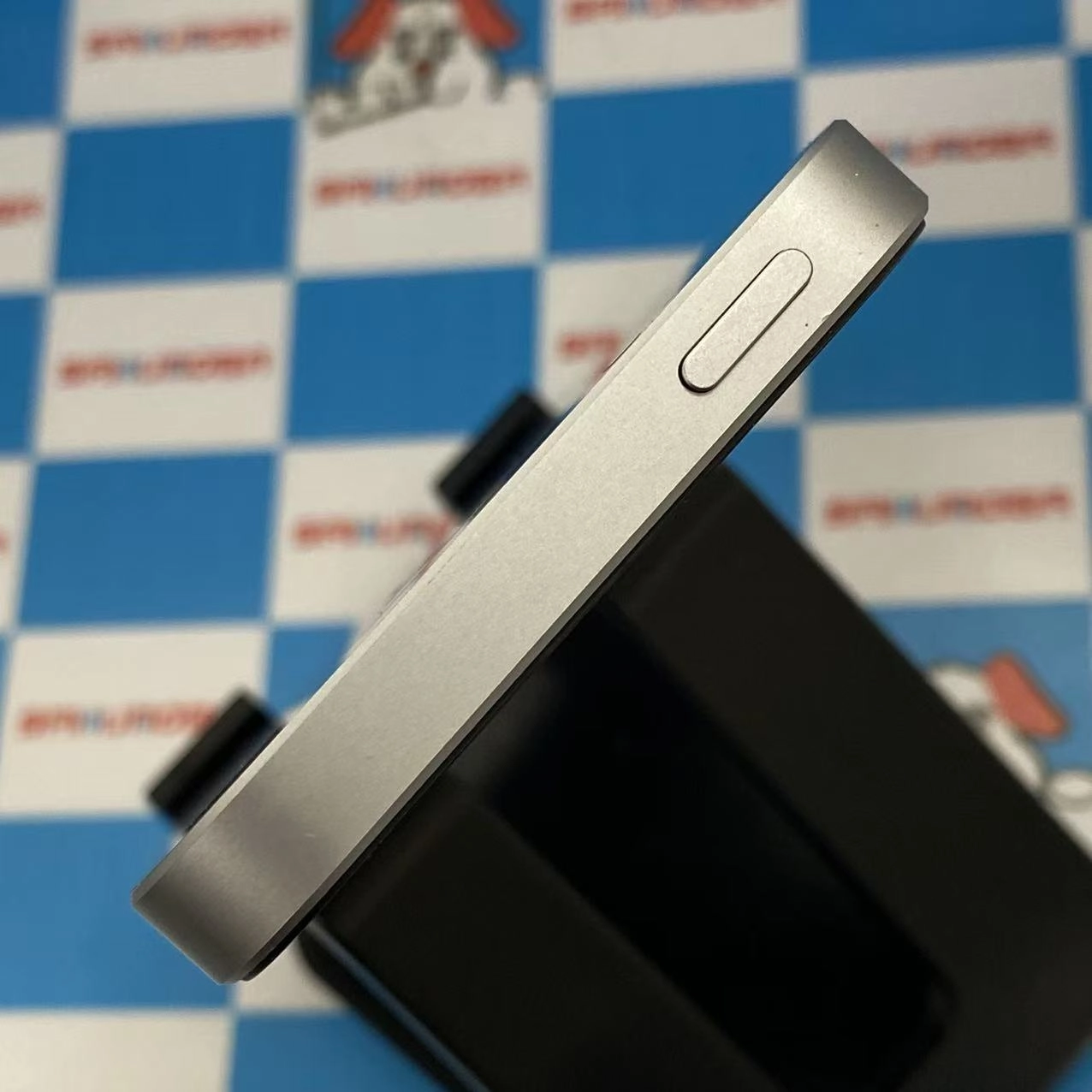 iPhoneSE 128GB スペースグレイ MP862J/A SoftBank版SIMフリー 訳あり品