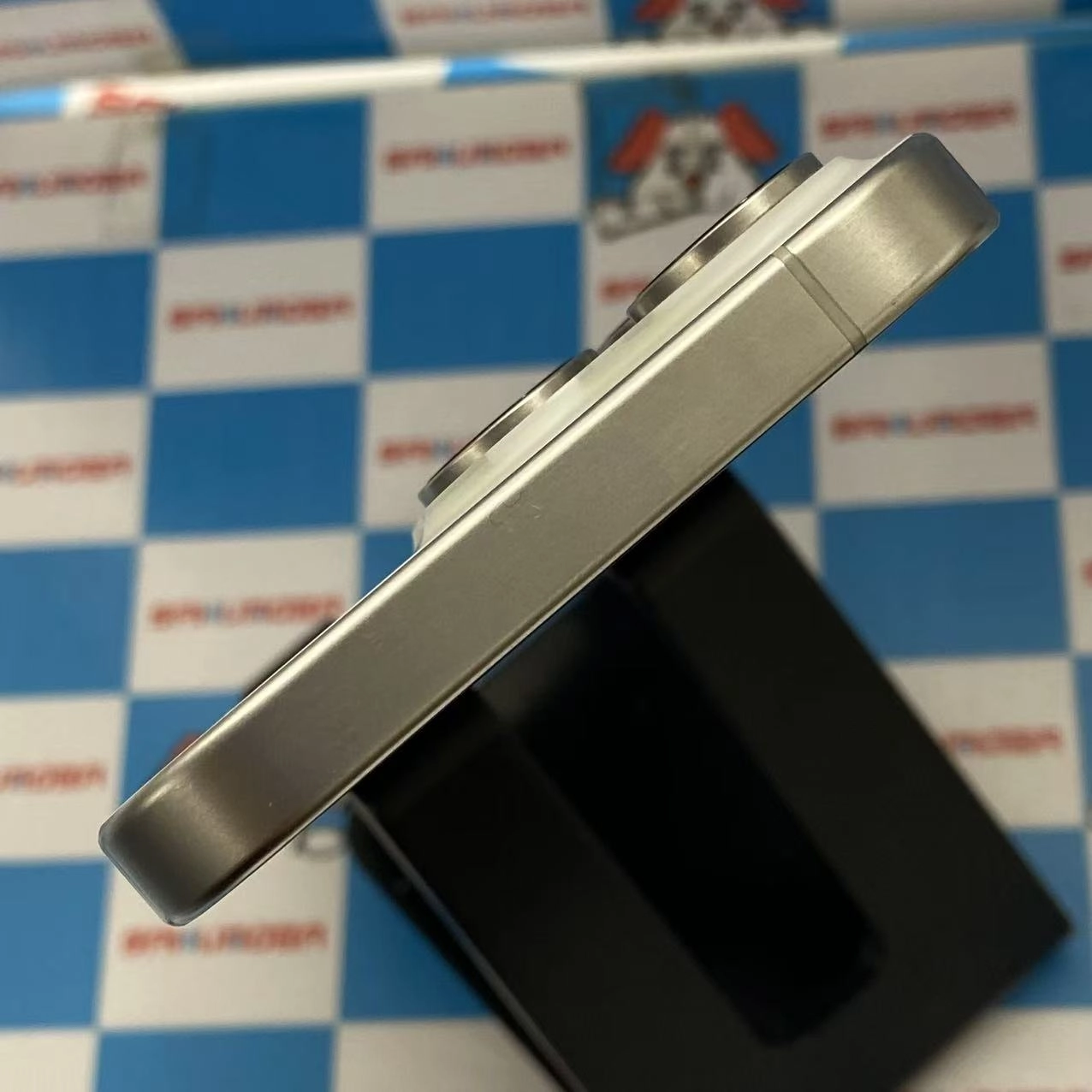 iPhone15 Pro 512GB ホワイトチタニウム MTUJ3J/A SIMフリー