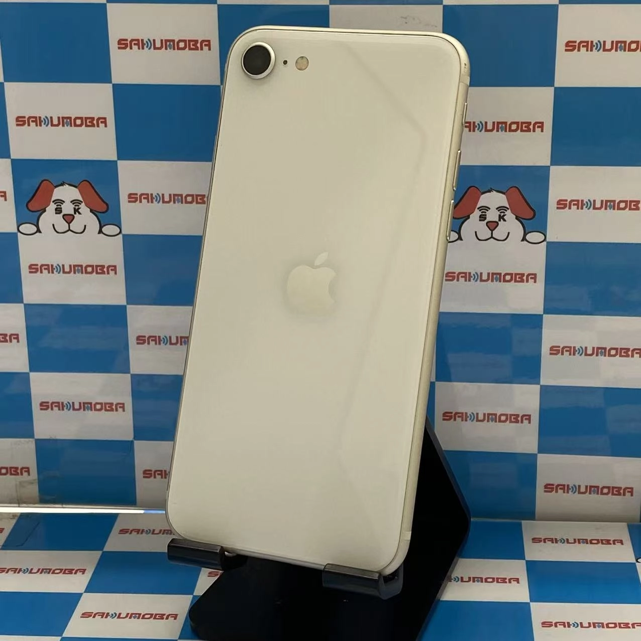 iPhoneSE 第3世代 64GB スターライト MMYD3J/A docomo版SIMフリー