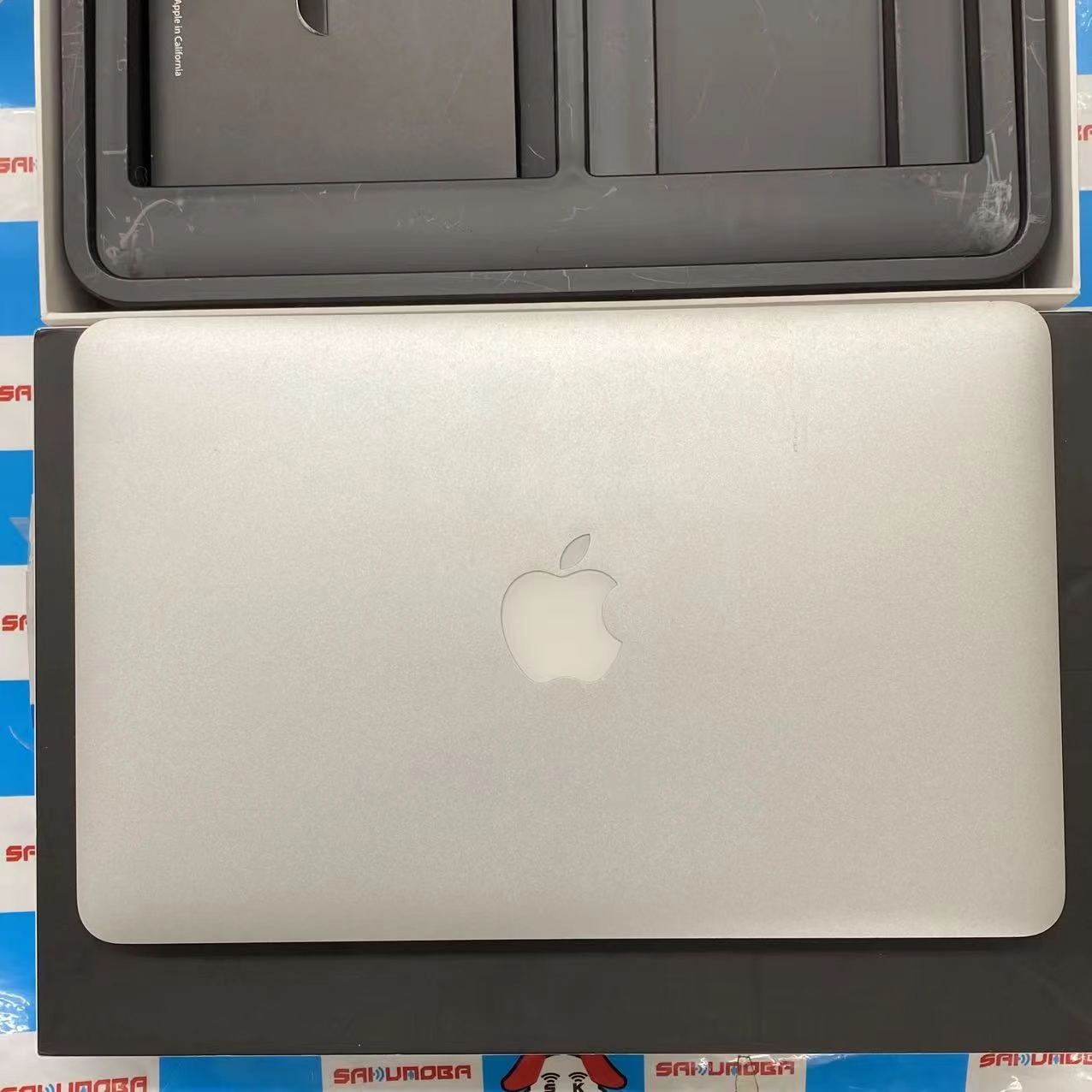 MacBook Air  ** Apple 64GB * MC968J/A  auジャンク品