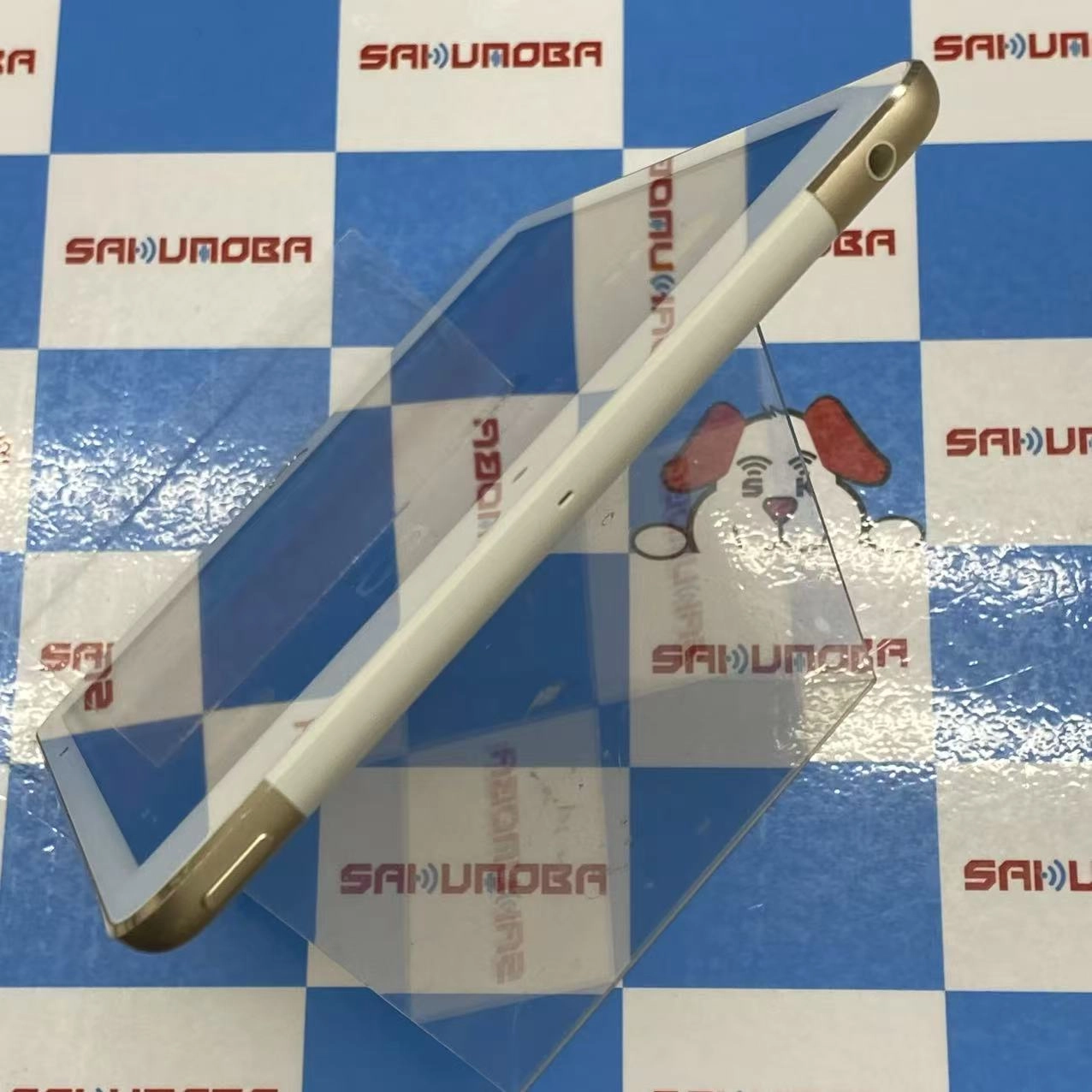 iPad mini 第3世代 Wi-Fi+Cellular 16GB ゴールド MGYR2J/A au 訳あり品