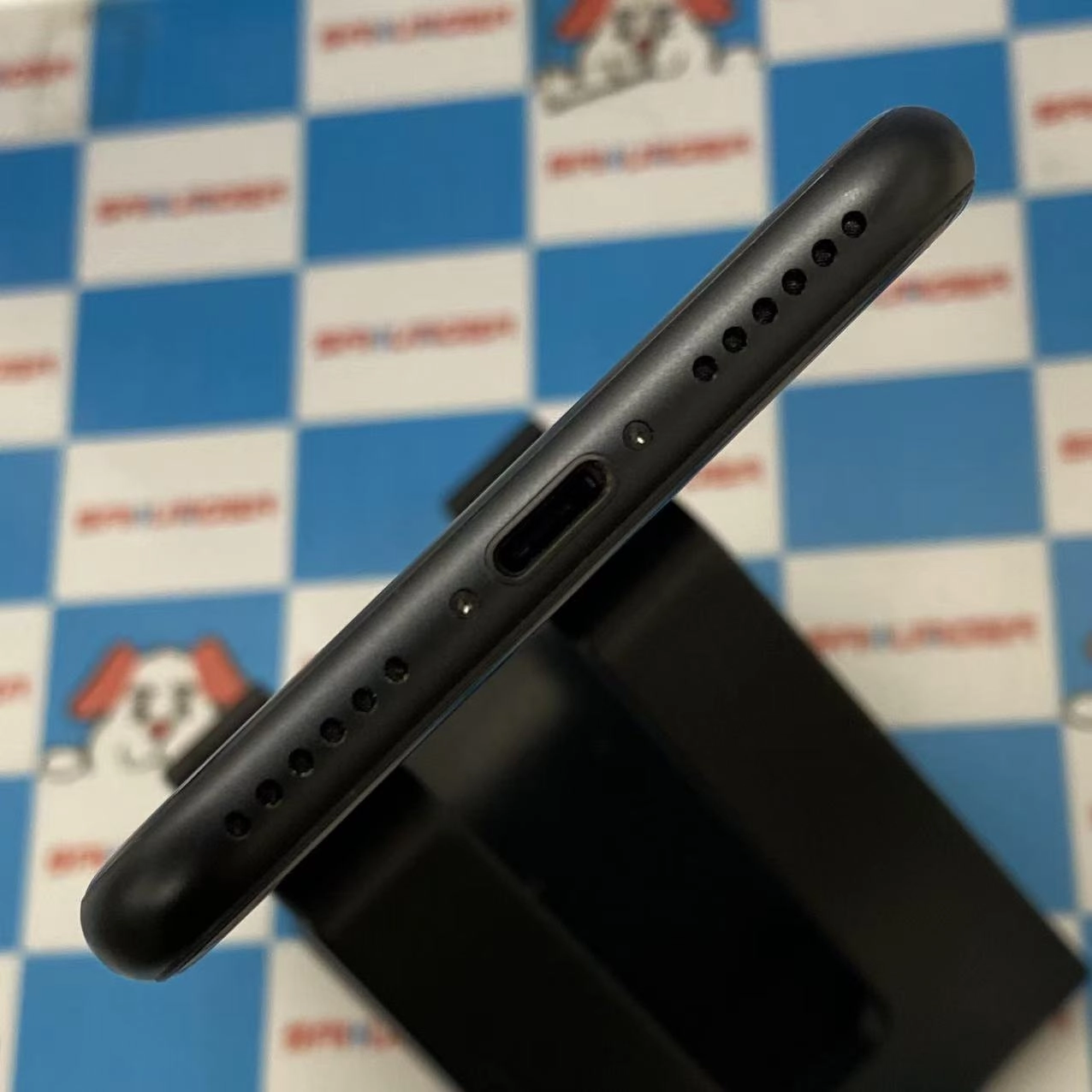 iPhoneSE 第2世代 256GB ブラック MHGW3J/A SIMフリー 美品