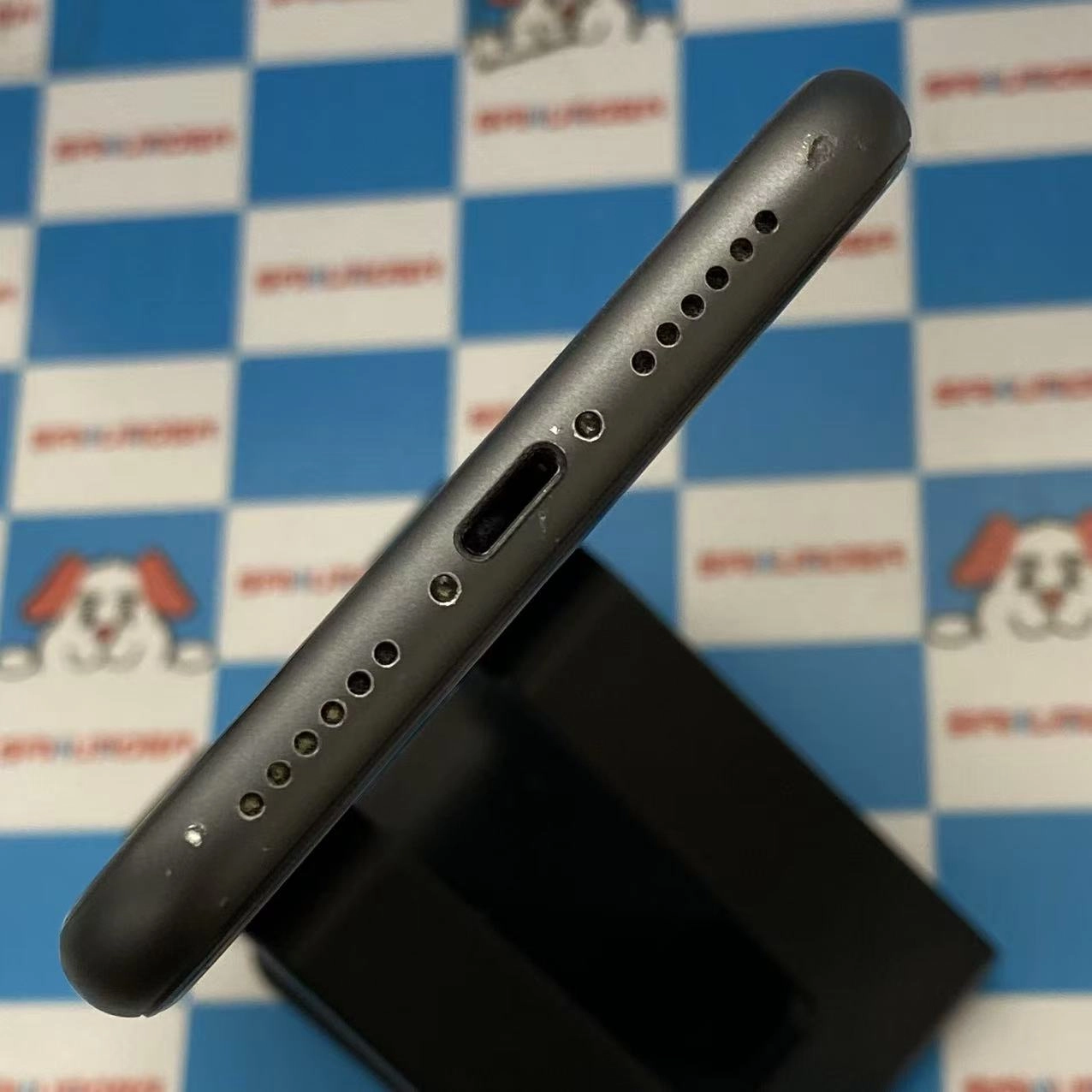 iPhone11 128GB ブラック MWM02J/A docomo版SIMフリー ジャンク品