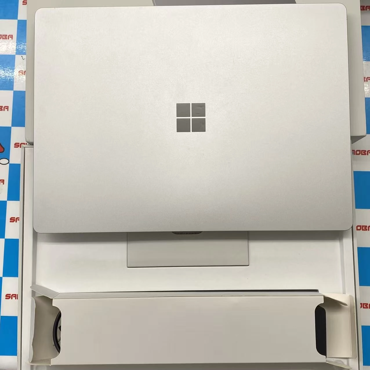 Surface Laptop 3 Core i5 1.2GHz 8GB/128GB プラチナ VGY-00018 美品