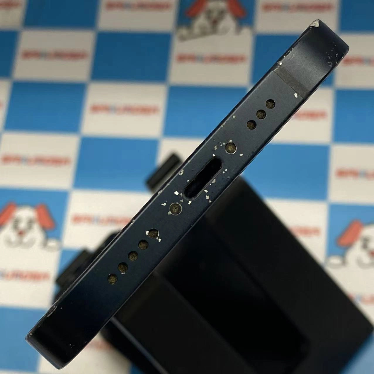 iPhone13 128GB ミッドナイト MLNC3J/A AU版SIMフリージャンク品