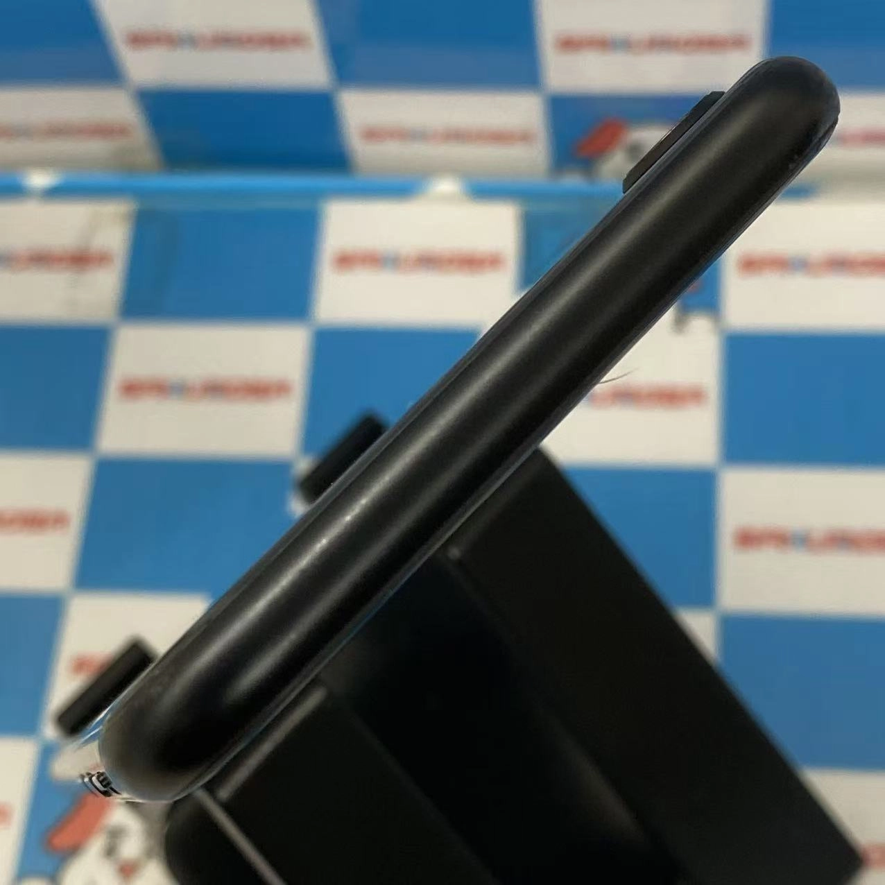 iPhoneSE 第2世代 256GB ブラック MXVT2J/A SIMロック解除済 au