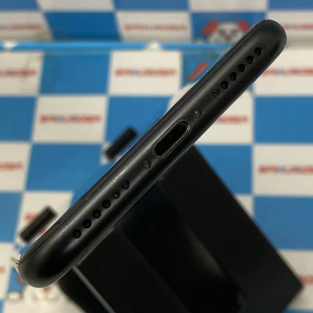 iPhoneSE 第2世代 256GB ブラック MXVT2J/A SIMロック解除済 au