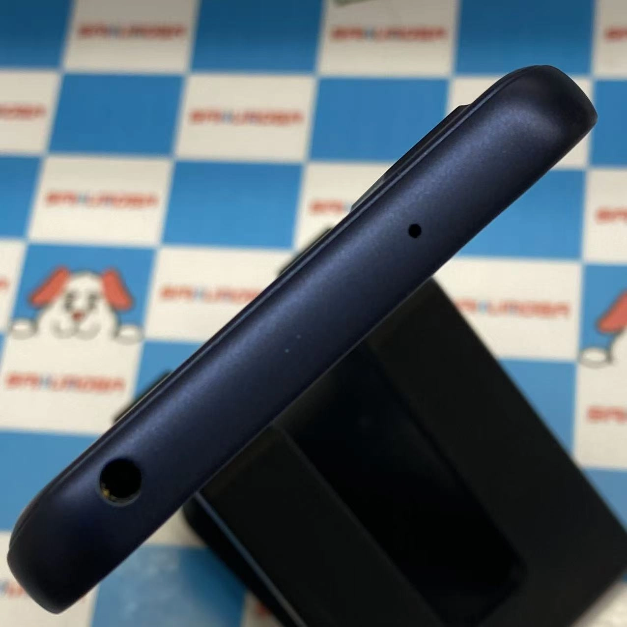 arrows We 64GB ネイビー F-51B docomo版SIMフリー訳あり品