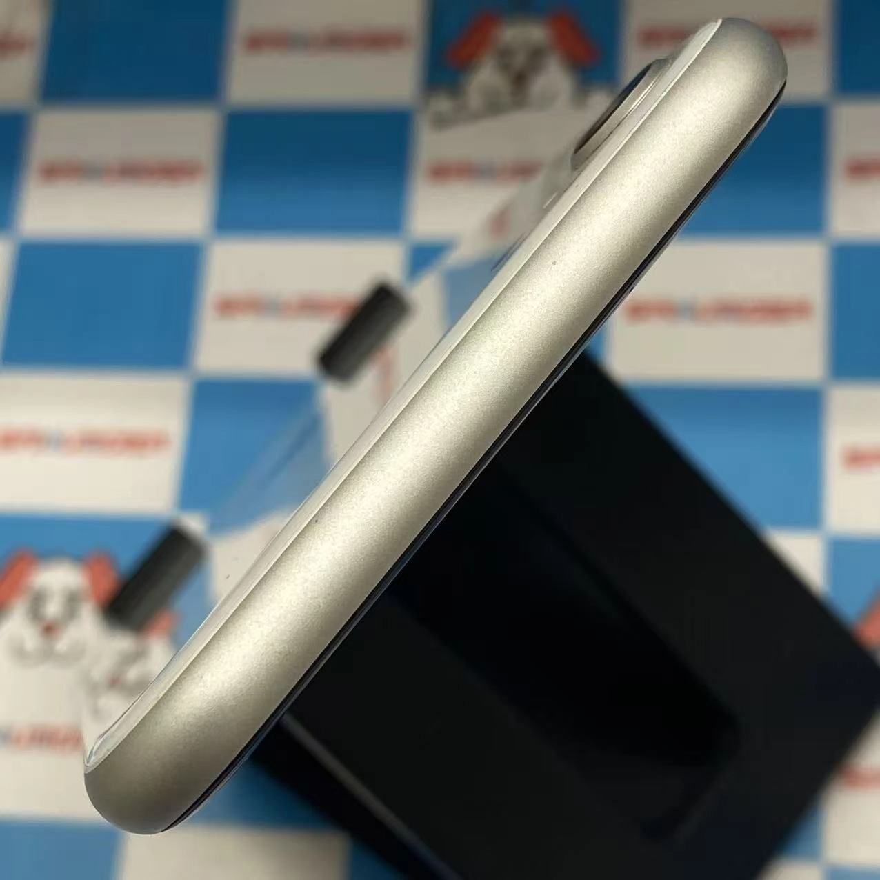 iPhoneSE 第2世代 64GB ホワイト MX9T2J/A SIMフリー ジャンク品