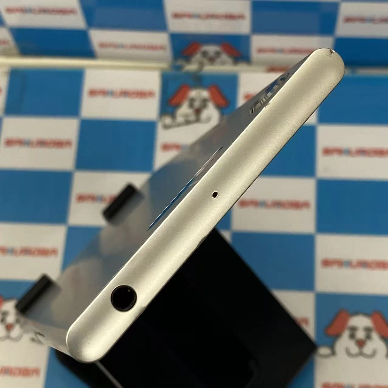 Xperia XZ1 64GB ウォームシルバー SO-01K docomo版SIMフリー訳あり品