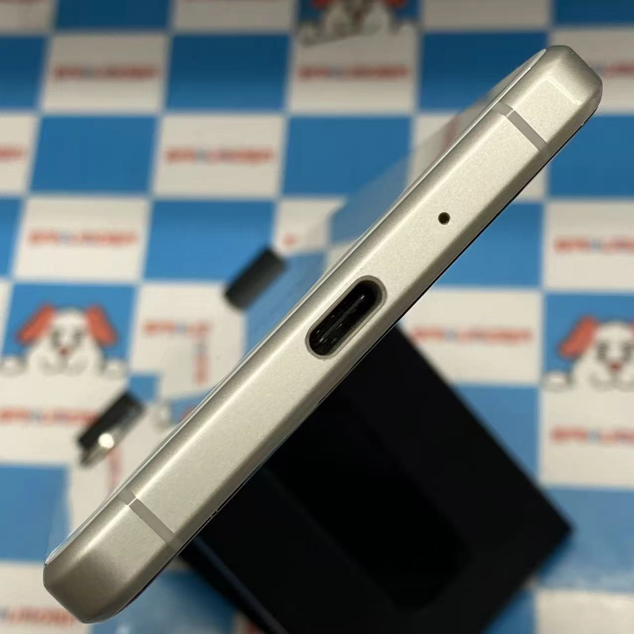 Xperia 1 II 128GB ホワイト SO-51A SIMロック解除済 docomo美品