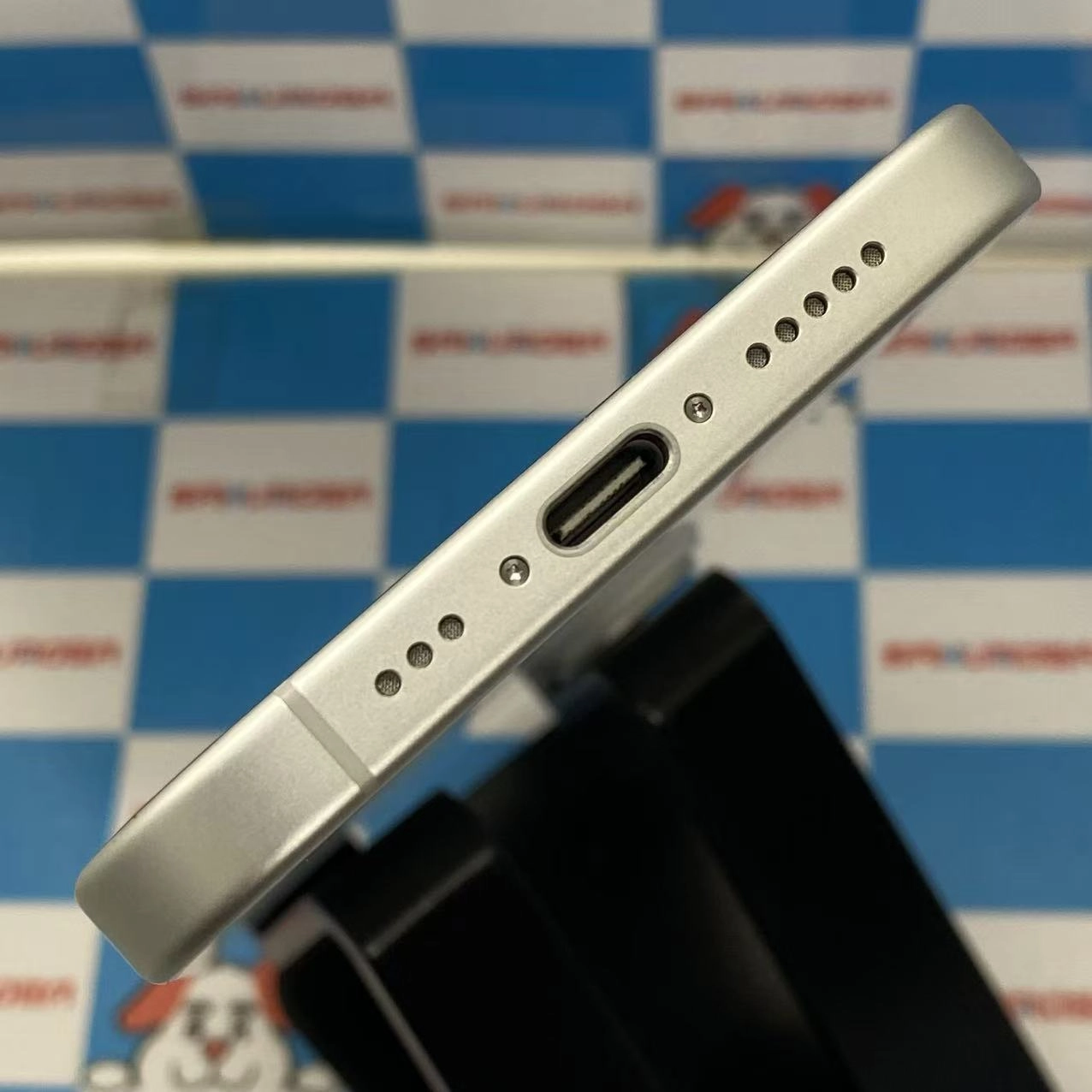 iPhone16 128GB ホワイト MYDR3J/A AU版SIMフリージャンク品 au