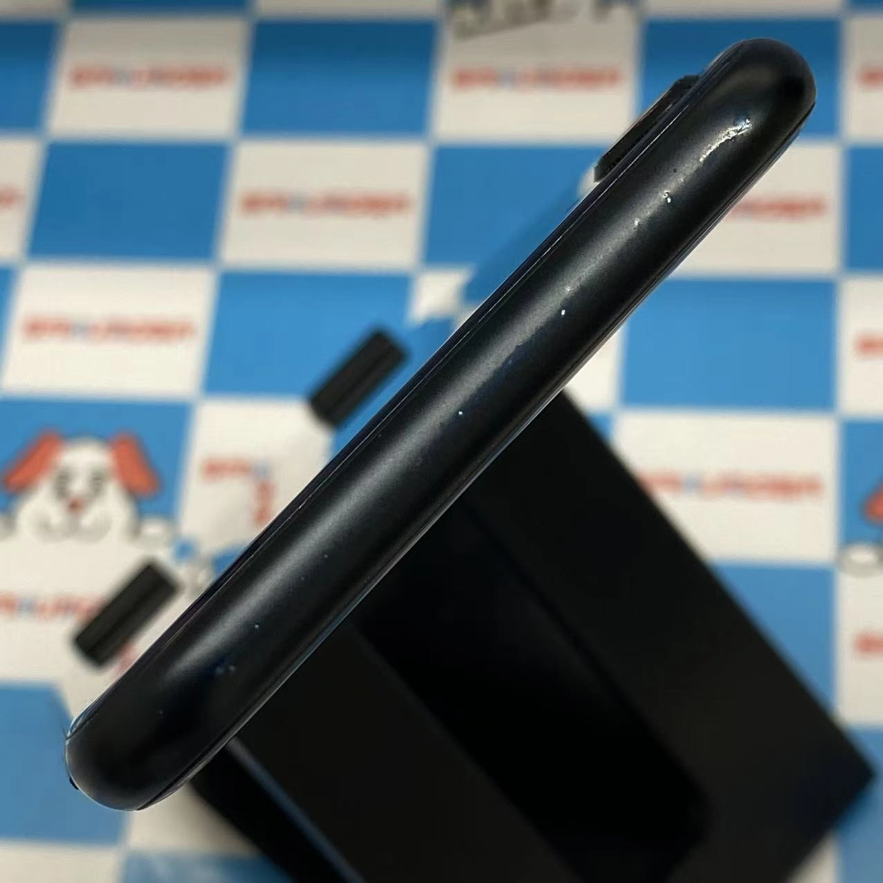 iPhoneSE 第3世代 64GB ミッドナイト MMYC3J/A AU版SIMフリー