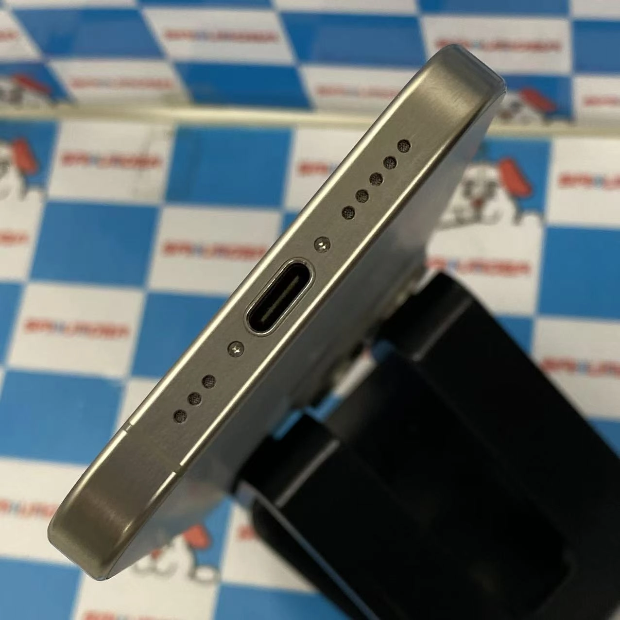 iPhone15 Pro 128GB ナチュラルチタニウム MTU93J/A SoftBank版SIMフリー美品