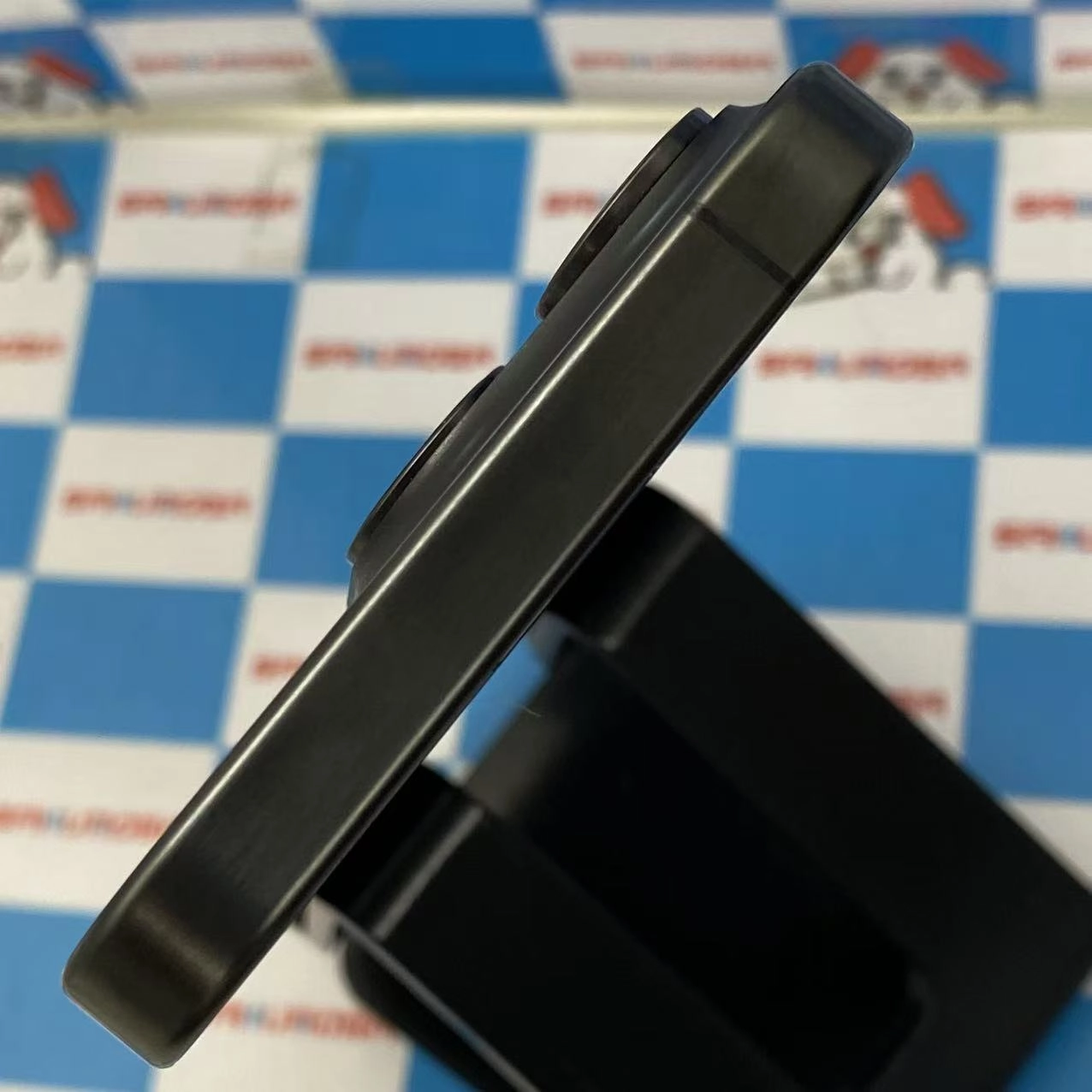 iPhone15 Pro 128GB ブラックチタニウム MTU73J/A docomo版SIMフリー極美品