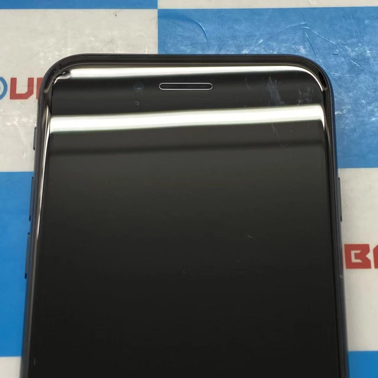 iPhoneSE 第3世代 64GB ミッドナイト MMYC3J/A AU版SIMフリー