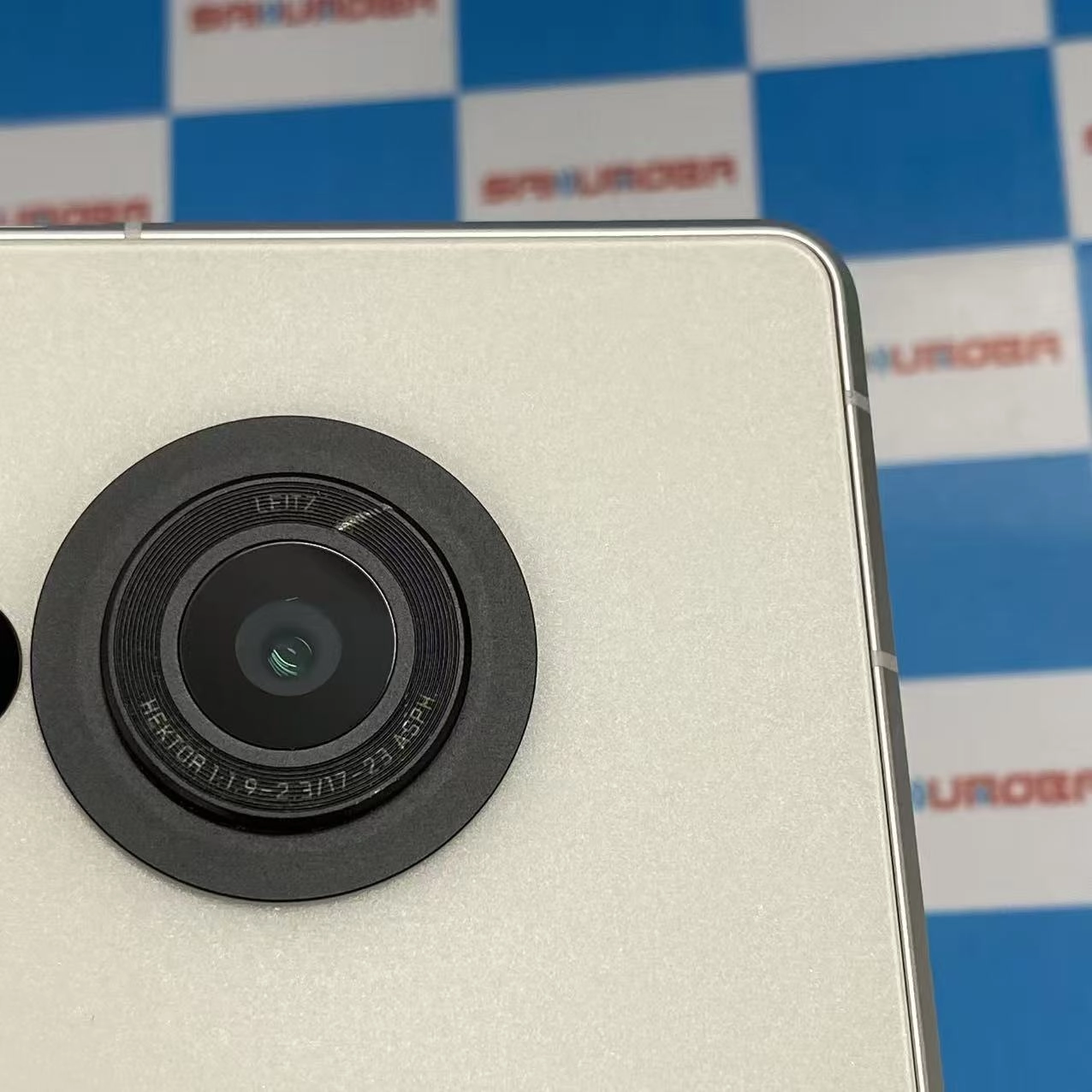 AQUOS R8 8GB/256GB クリーム SH-52D docomo版SIMフリー ジャンク品