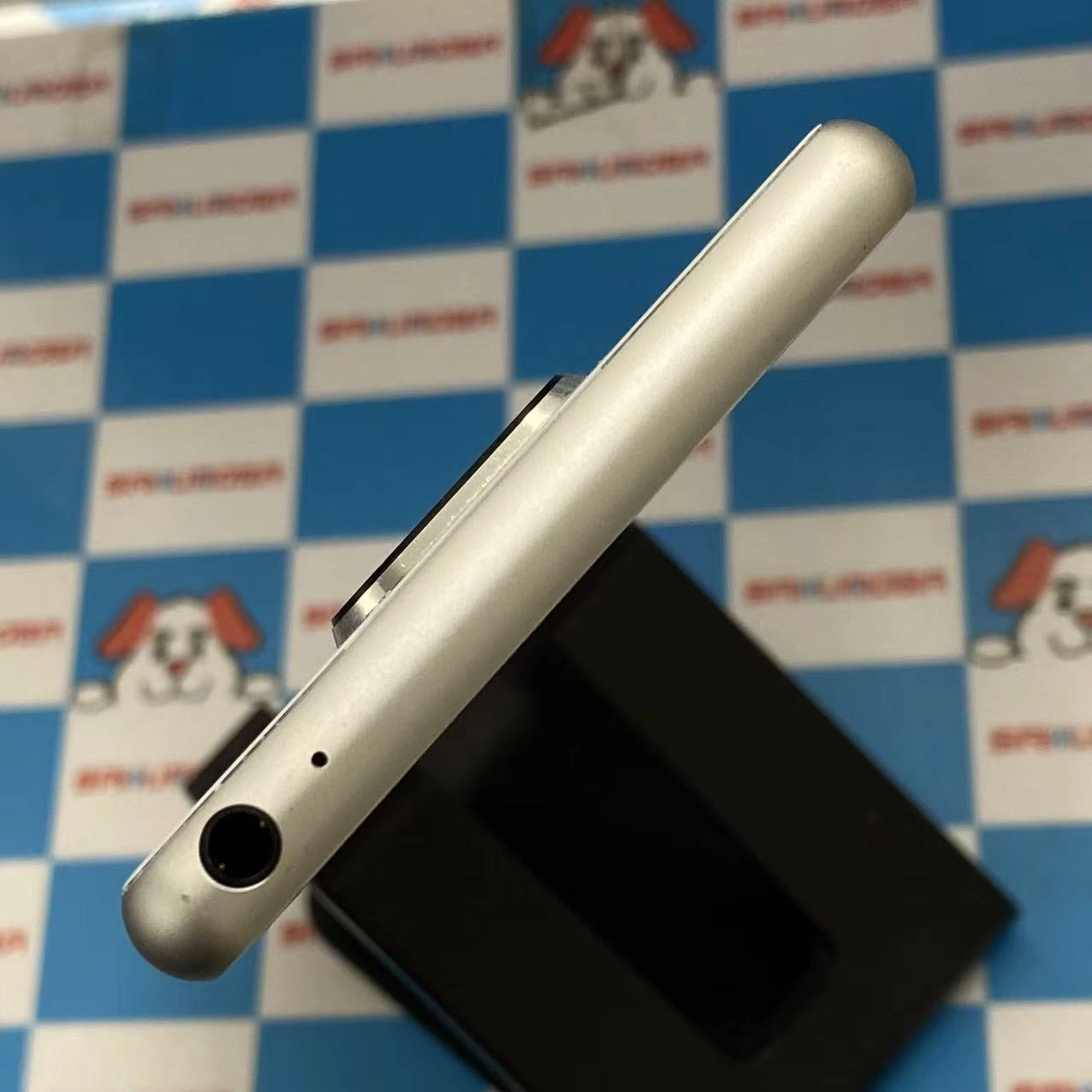 Xperia 8 64GB ホワイト SOV42 au版SIMフリー 美品