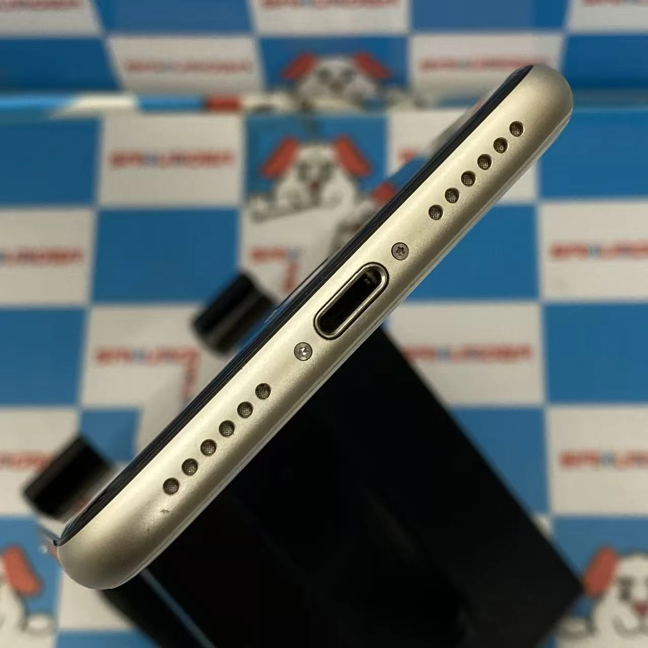 iPhoneSE 第3世代 128GB スターライト MMYG3J/A SoftBank版SIMフリー ジャンク品