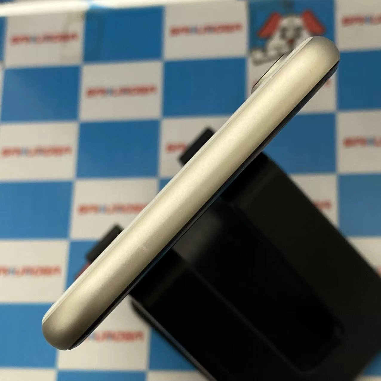 iPhoneSE 第3世代 128GB スターライト MMYG3J/A SoftBank版SIMフリー ジャンク品