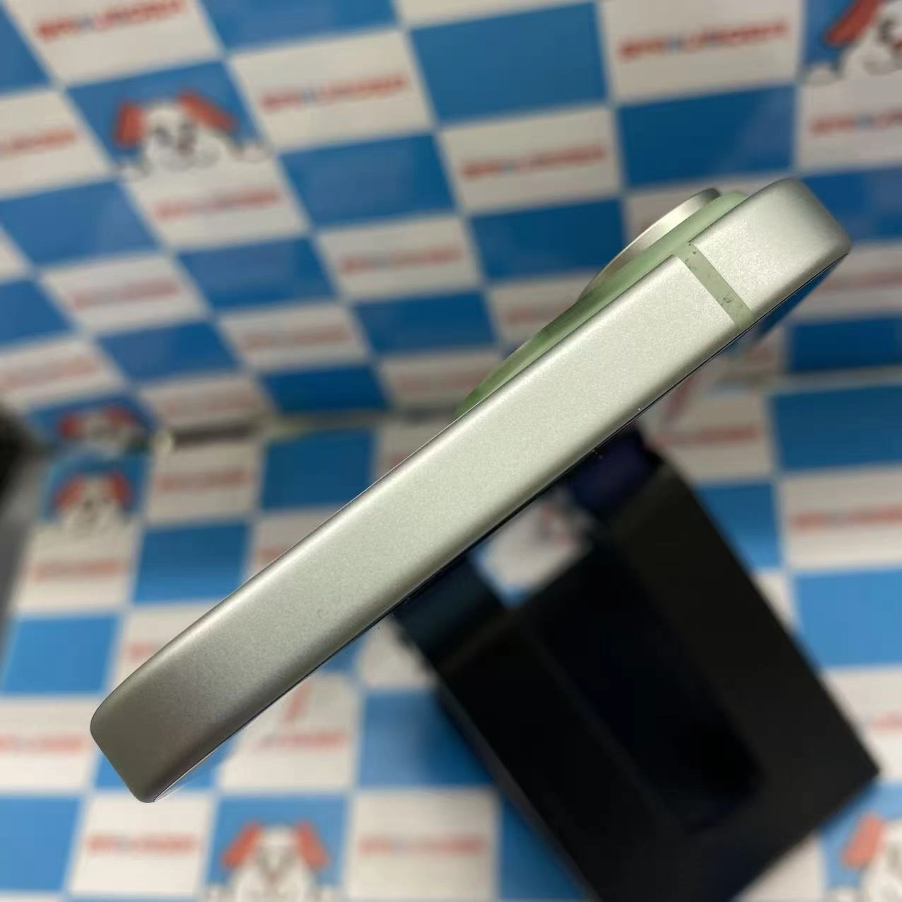 iPhone15 128GB グリーン MTMM3J/A Apple版SIMフリー 極美品