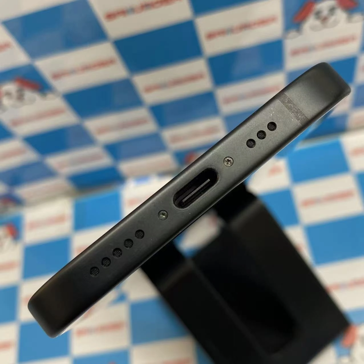 iPhone15 256GB ブラック MTMN3J/A Apple版SIMフリー 極美品