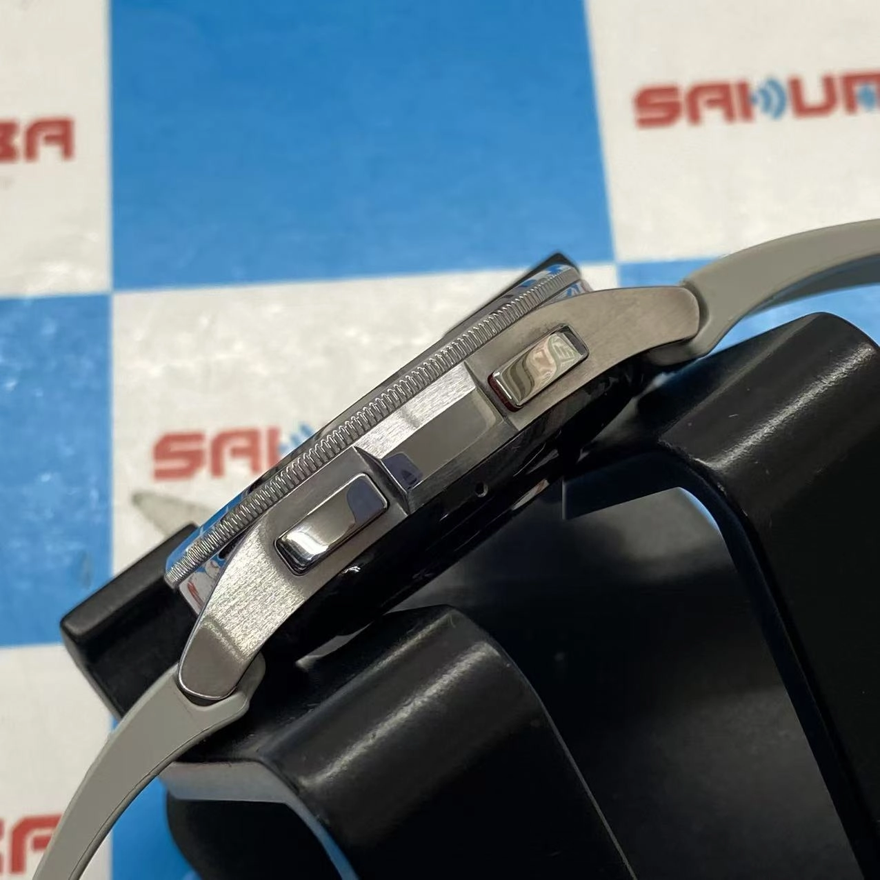 Galaxy Watch 6 Classic 43mm Wi-Fiモデル 2GB/16GB シルバー SM-R950 美品