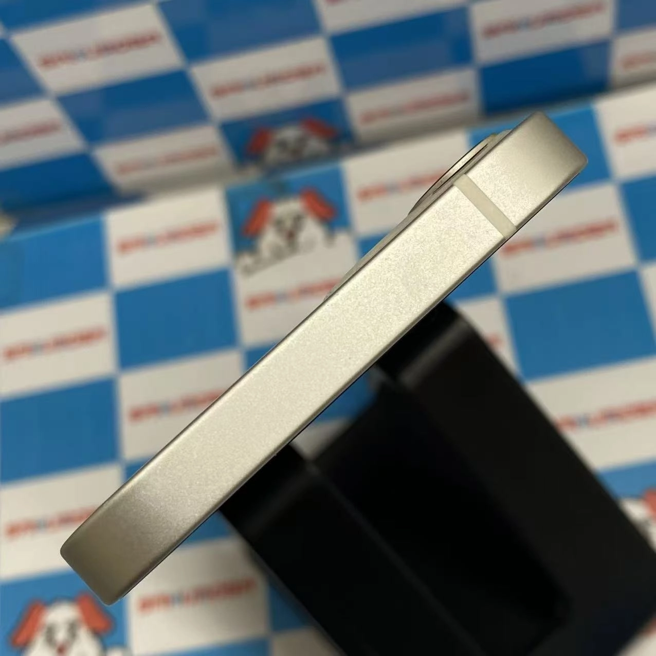 iPhone12 mini 64GB ホワイト MGA63J/A  docomoSIMフリー 極美品