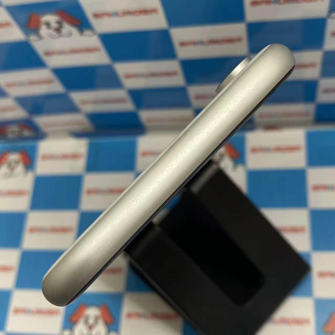 iPhoneXR 256GB ホワイト MT0W2J/A AU版SIMフリー