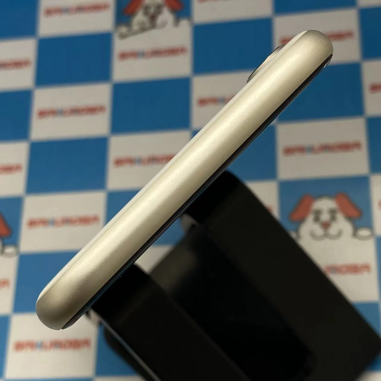 掘り出し物コーナー iPhoneSE 第3世代 64GB MMYD3J/ASoftBank ジャンク品