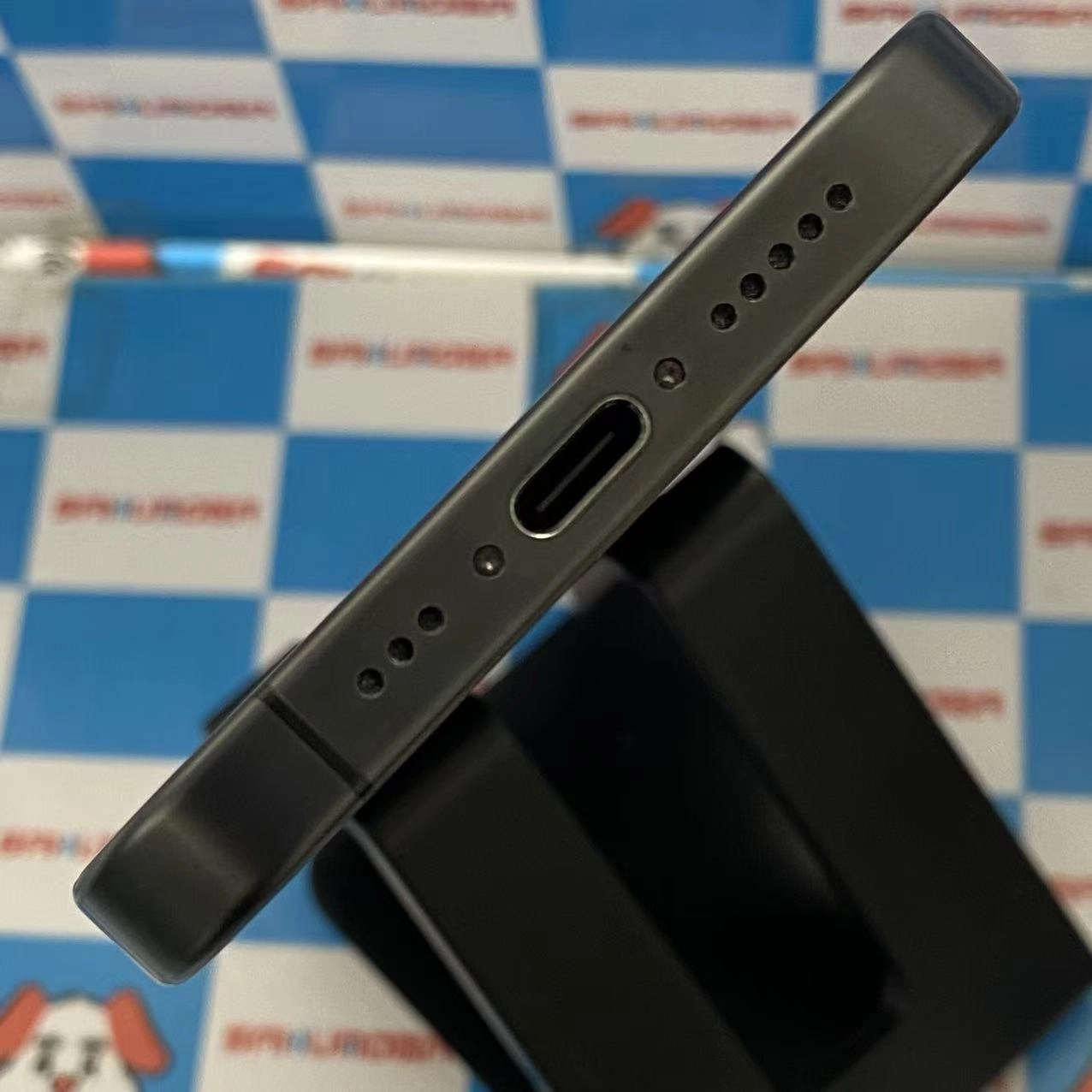 iPhone15 Pro 256GB ブラックチタニウム MTUC3J/A Apple版SIMフリー 美品