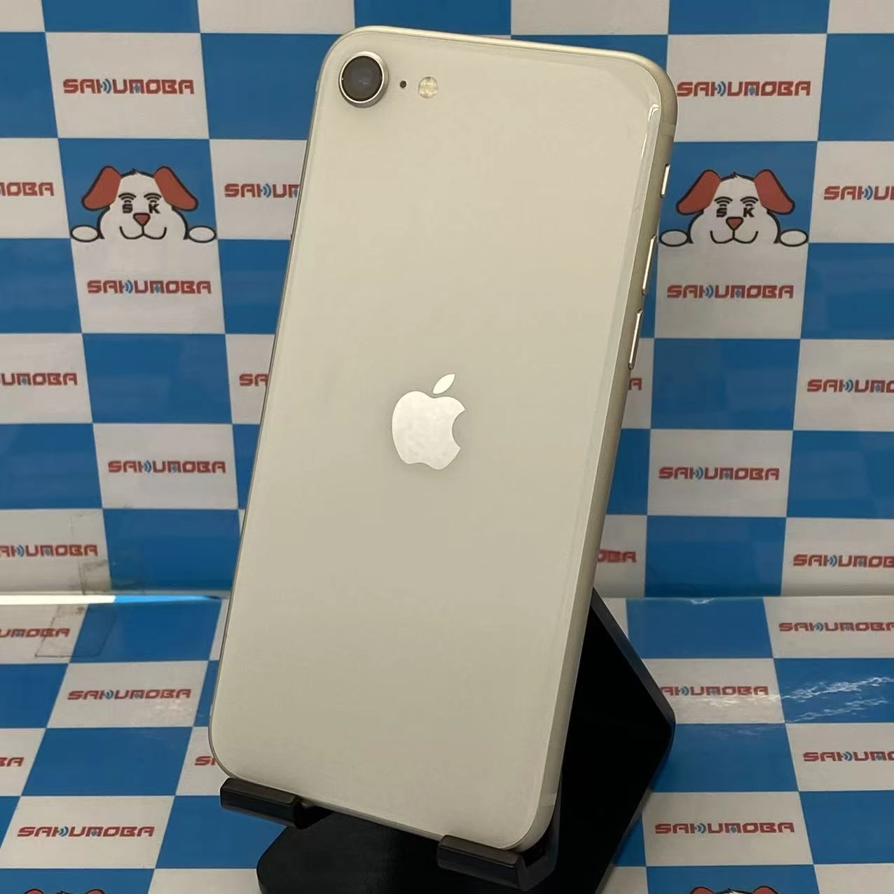 iPhoneSE 第3世代 64GB スターライト MMYD3J/A docomo版SIMフリー