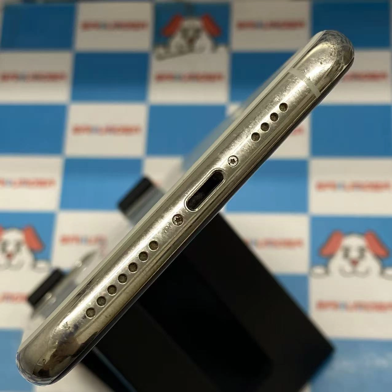 iPhone11 Pro Max 256GB シルバー MWHK2J/A docomo版SIMフリージャンク品