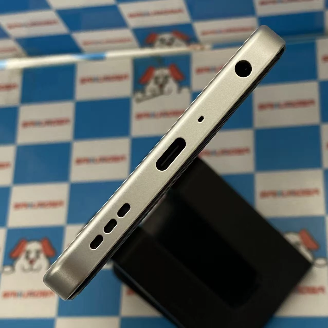 OPPO A5 5G 128GB ホワイト OPG06 AU版SIMフリー 新品同様 au