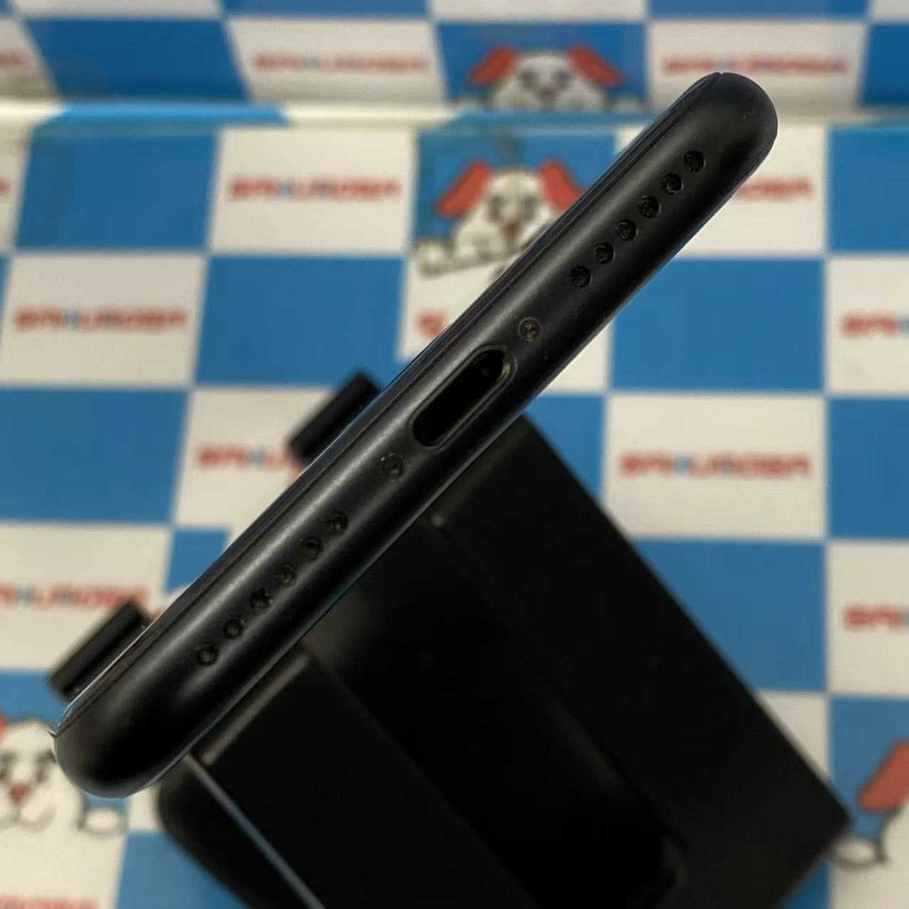 iPhoneSE 第2世代 128GB ブラック MXD02J/A AU版SIMフリー au