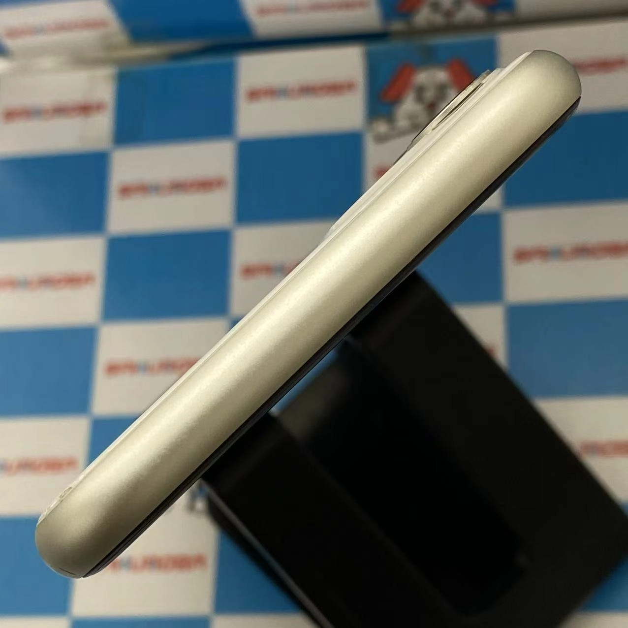 iPhone11 64GB ホワイト MWLU2J/A SoftBank版SIMフリー ジャンク品