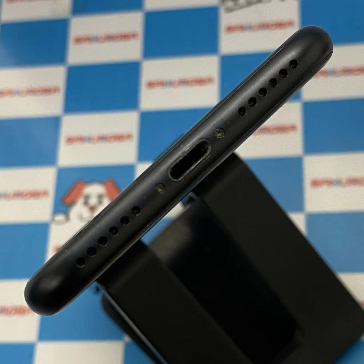 iPhoneSE 第2世代 128GB ブラック MXD02J/A docomo版SIMフリー ジャンク品