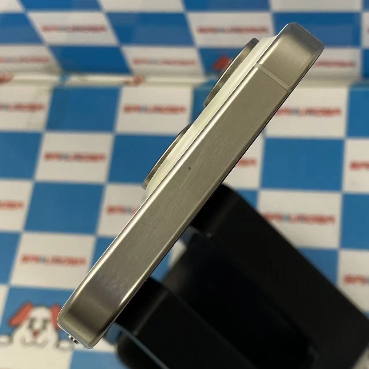 iPhone15 Pro 512GB ホワイトチタニウム MTUJ3J/A SIMフリー