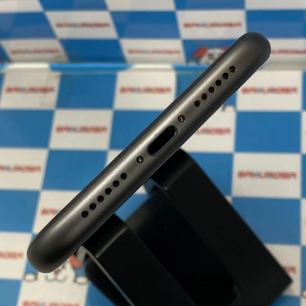 iPhone11 128GB ブラック MWM02J/A AU版SIMフリー au