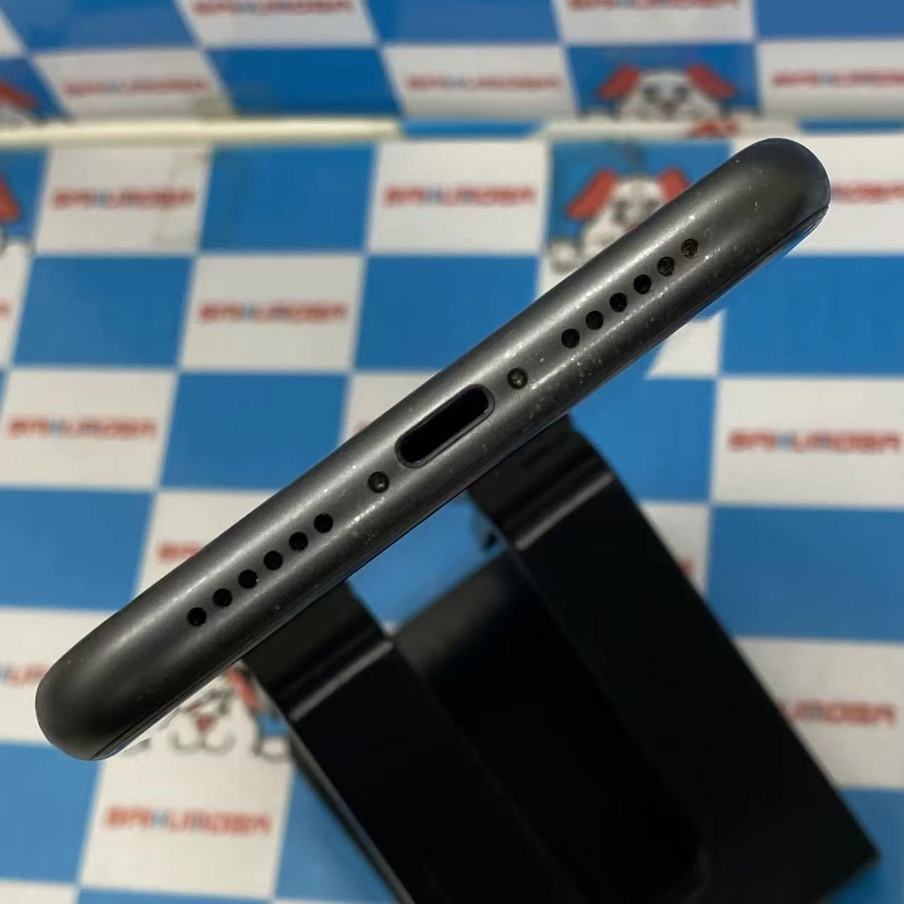 iPhone11 128GB ブラック MWM02J/A SIMフリージャンク品