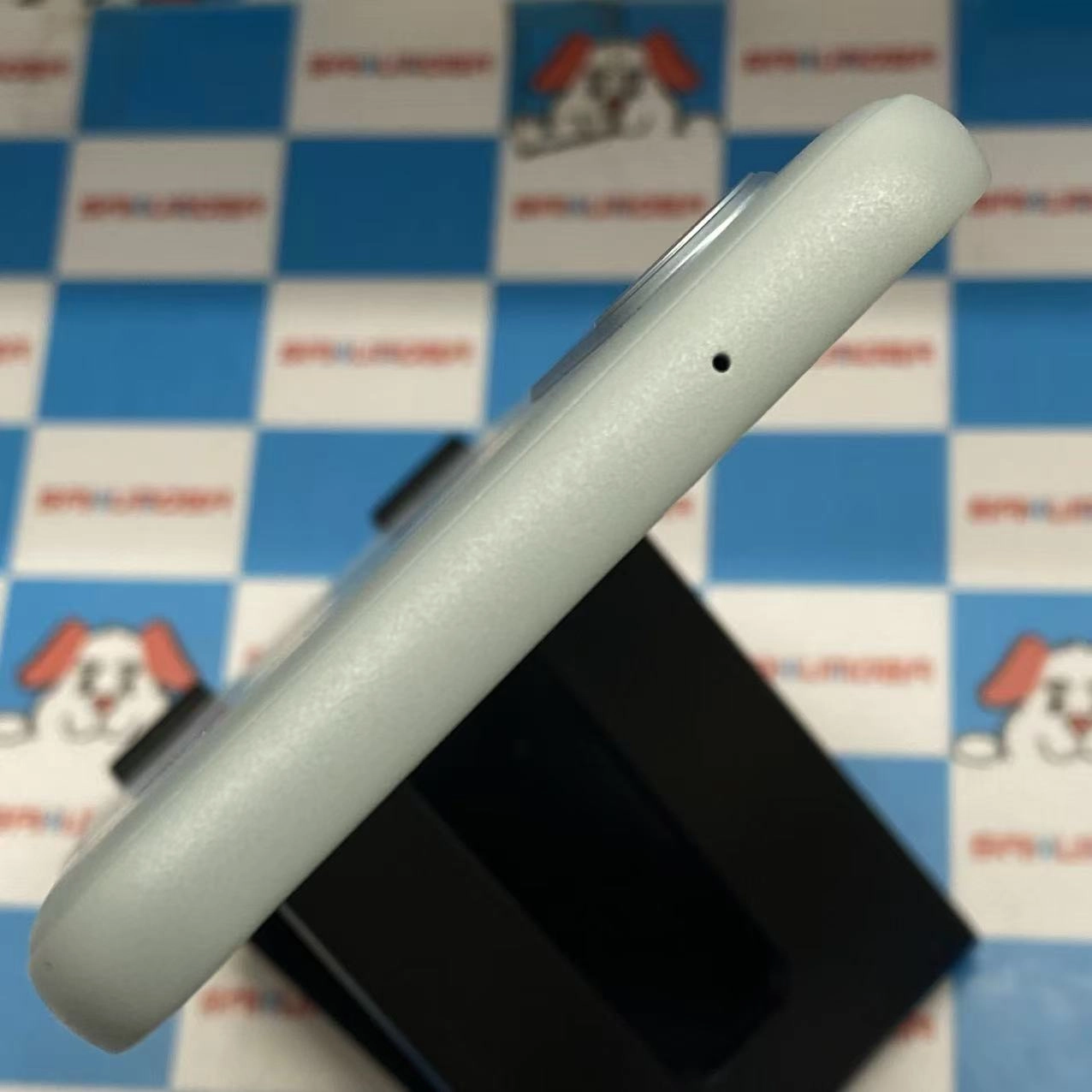 arrows We2 4GB/64GB ライトブルー F-52E docomo版SIMフリー新品同様