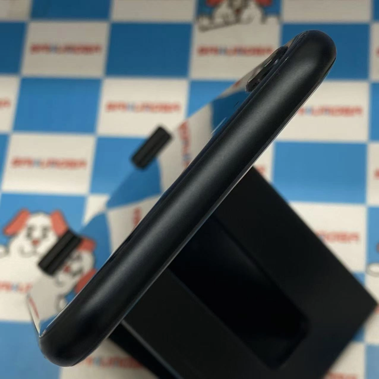 iPhoneSE 第3世代 64GB ミッドナイト MMYC3J/A SoftBank版SIMフリー極美品