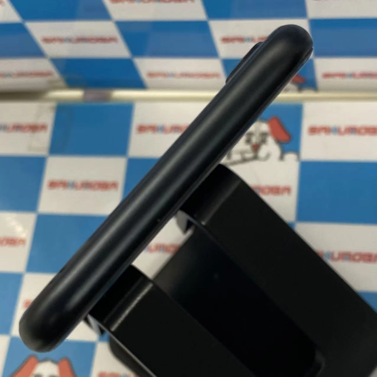 iPhoneSE 第3世代 64GB ミッドナイト MMYC3J/A SoftBank版SIMフリージャンク品