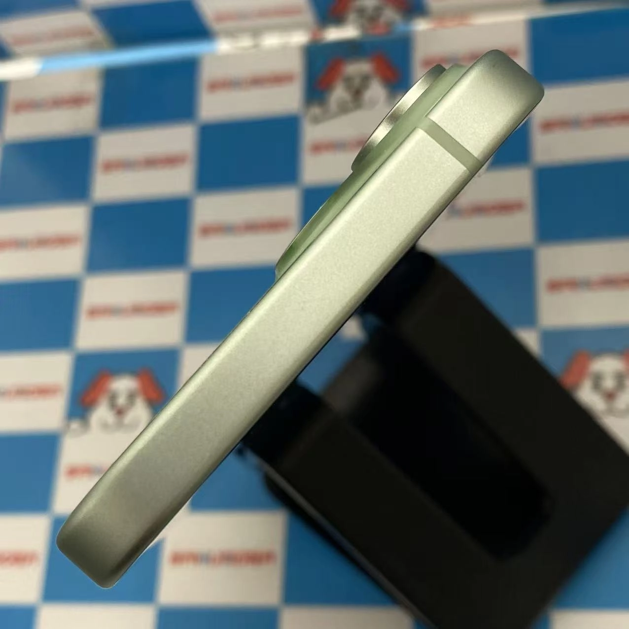 iPhone15 256GB グリーン MTMT3J/A SIMフリー 美品