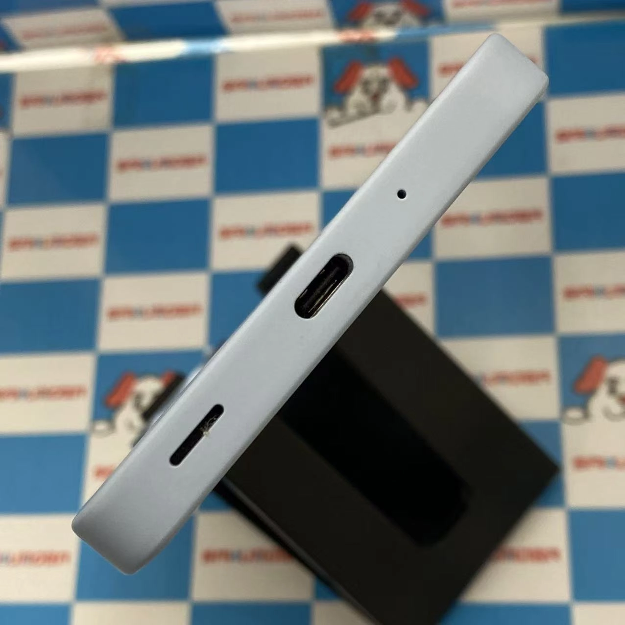 AQUOS wish4 4GB/64GB ブルー SH-52E docomo版SIMフリー 美品